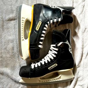 Bauer ice skates